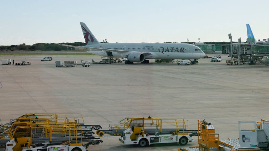 FILE PHOTO: A Boeing 787-9 Dreamliner passenger aircraft of Qatar Airways is seen on the tarmac at Josep Tarradellas Barcelona - El Prat airport in Barcelona, Spain, December 8, 2024. REUTERS/Jon Nazca/File Photo