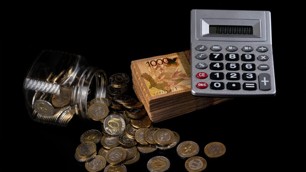 Пенсионные взносы работодателей выросли почти на 70% в РК