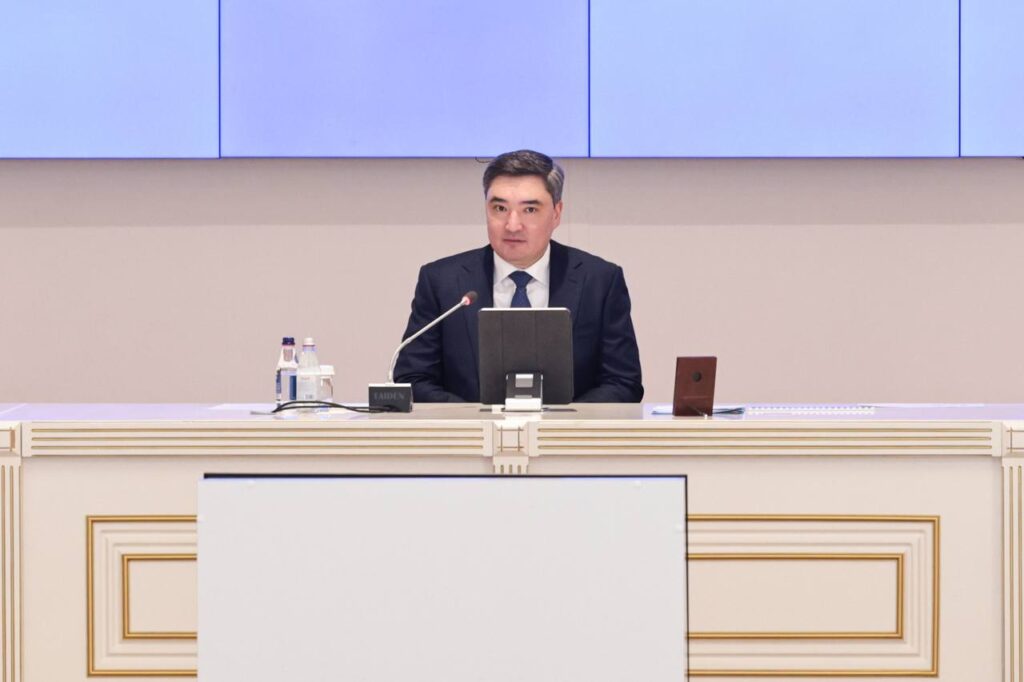 Олжас Бектенов