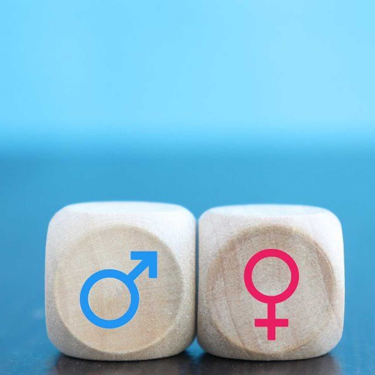 Әйелдің қос енуінің фотосы