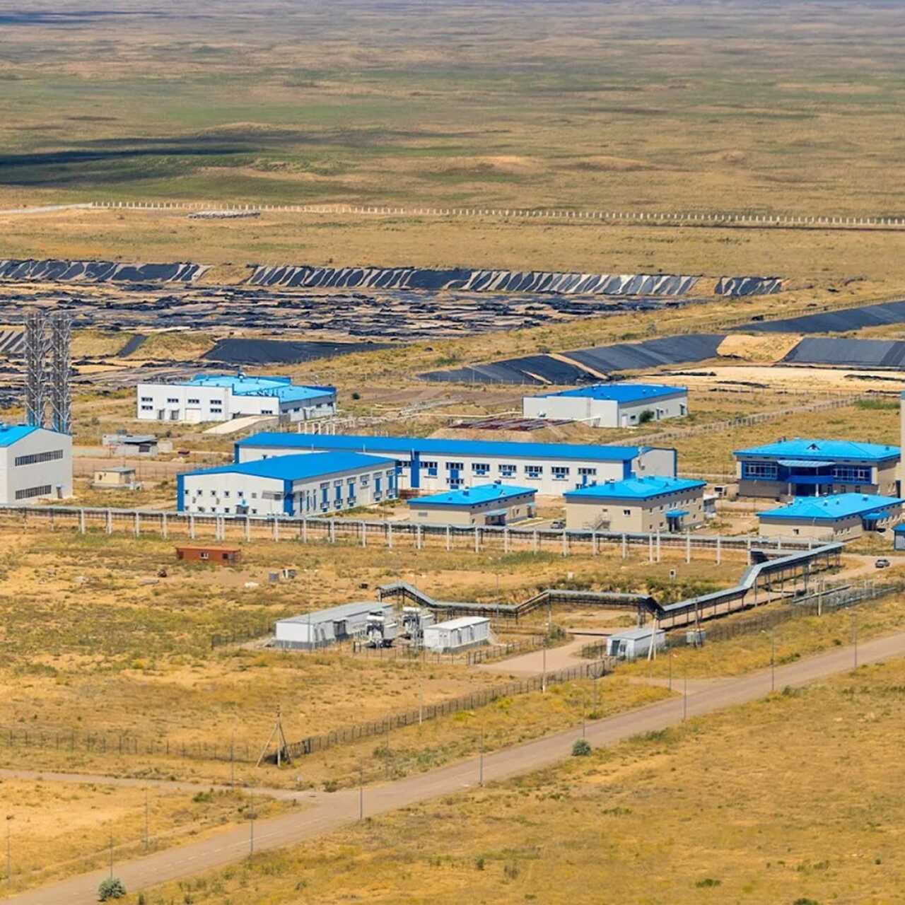 Ішке кірген екі адамның порносын қараңыз