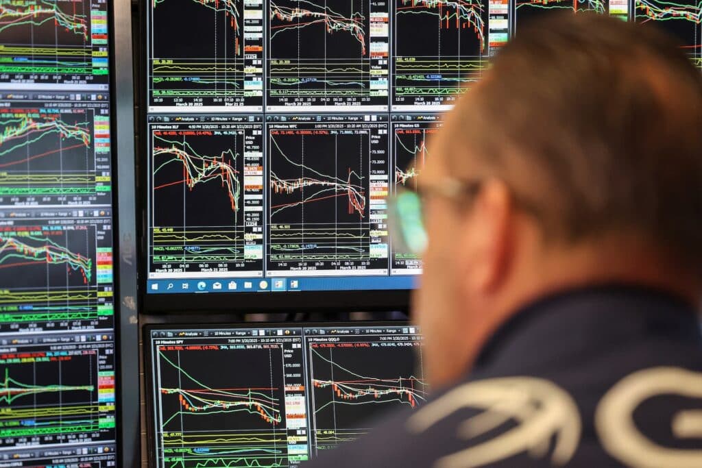 Обзор СМИ / REUTERS/Jeenah Moon