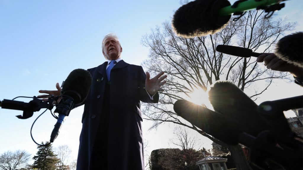 REUTERS/Kevin Lamarque, бильд-редактор: Дастан Шанай