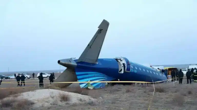 Ақтаудағы ұшақ апатына бір жыл: Әзербайжан құрбандарды еске алды