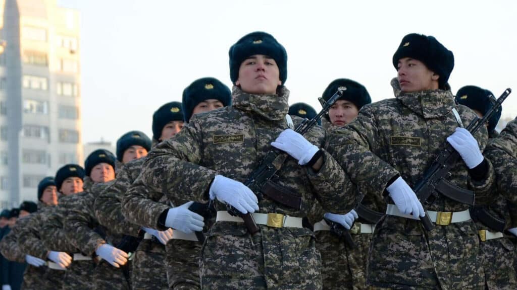 армия
