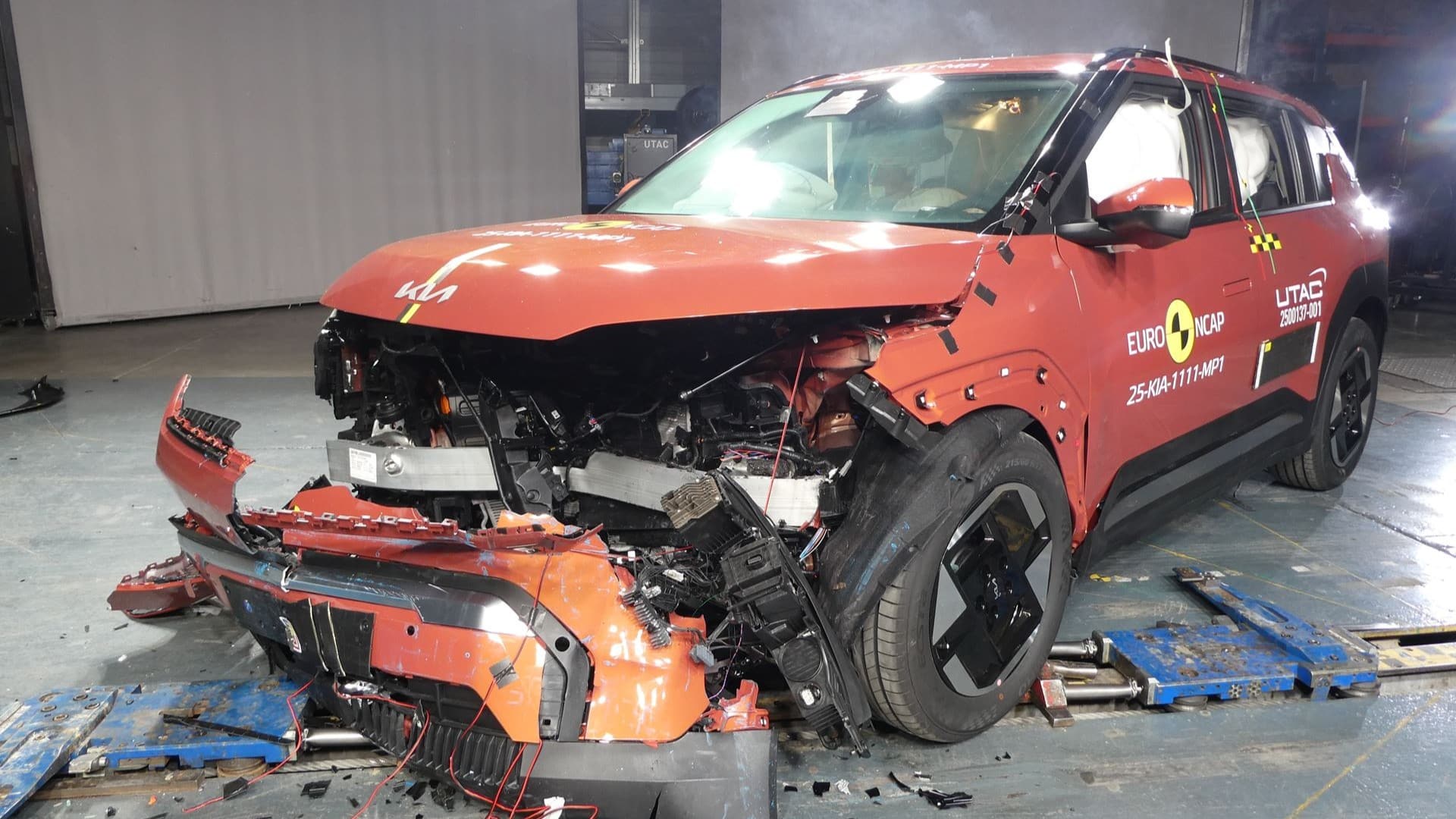 краш тест Kia EV3