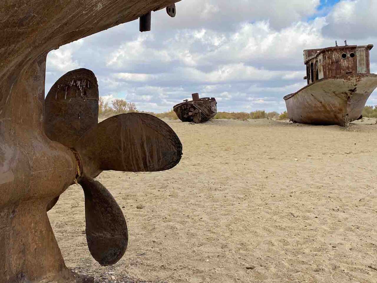 Ауыздағы порно видео фото Жалаңаш аққұба кискалардың жақыннан түсірілген суреттері