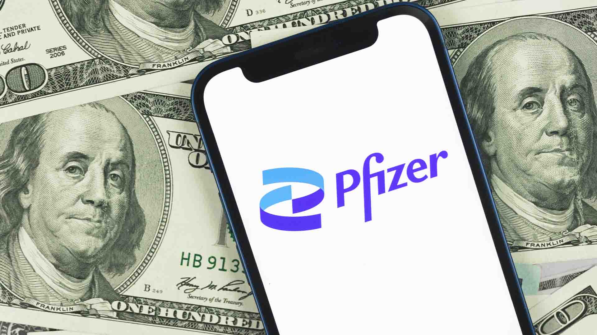 Pfizer қатерлі ісік препаратына қомақты ақша құяды / фото: shutterstock