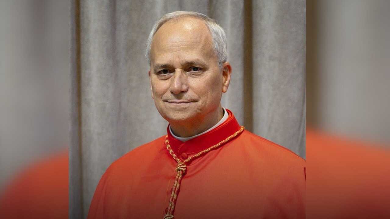 Жалаңаш қыздардың антропометриясы (суреттерді қараңыз) Жезөкшелік үйдегі секс