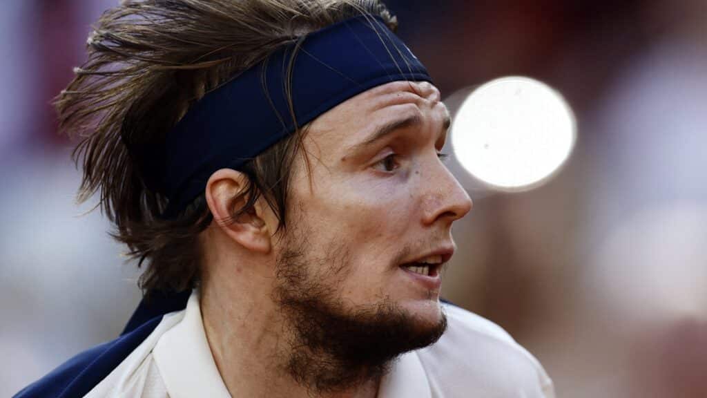 Александр Бублик Галледегі турнирдің жартылай финалына өтті / фото: REUTERS/Stephanie Lecocq