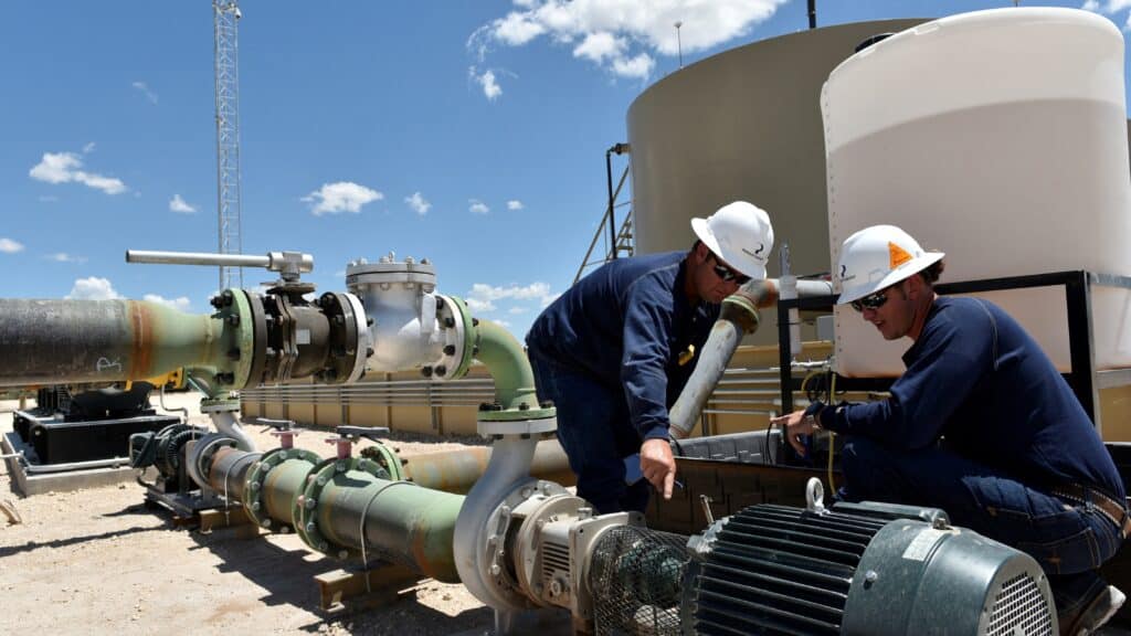 TEXAS-OIL/WASTEWATER