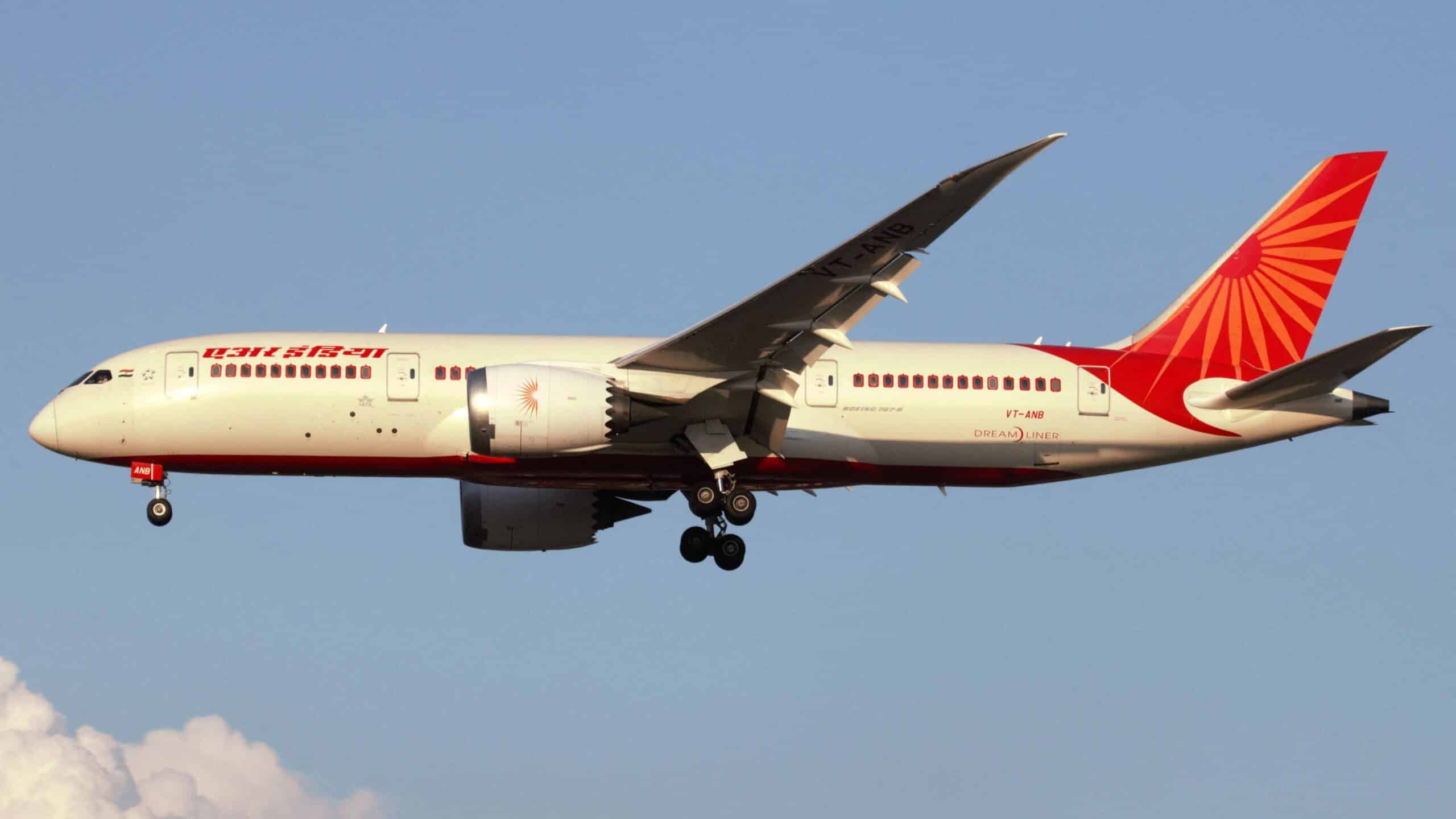 Үндістанның оңтүстігінде апатқа ұшыраған Boeing 787-8 Dreamliner ұшағы / фото: REUTERS/Jan Seba