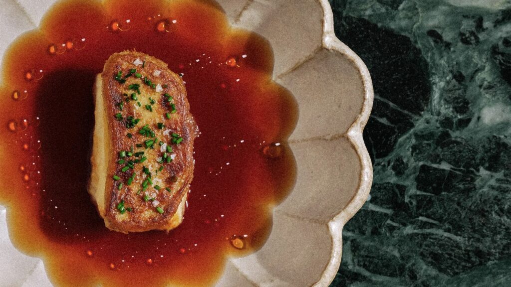 Зертханада өсірілген еттен дайындалған ас мейрамханалар мәзіріне енеді / фото: forgedbyvow.com