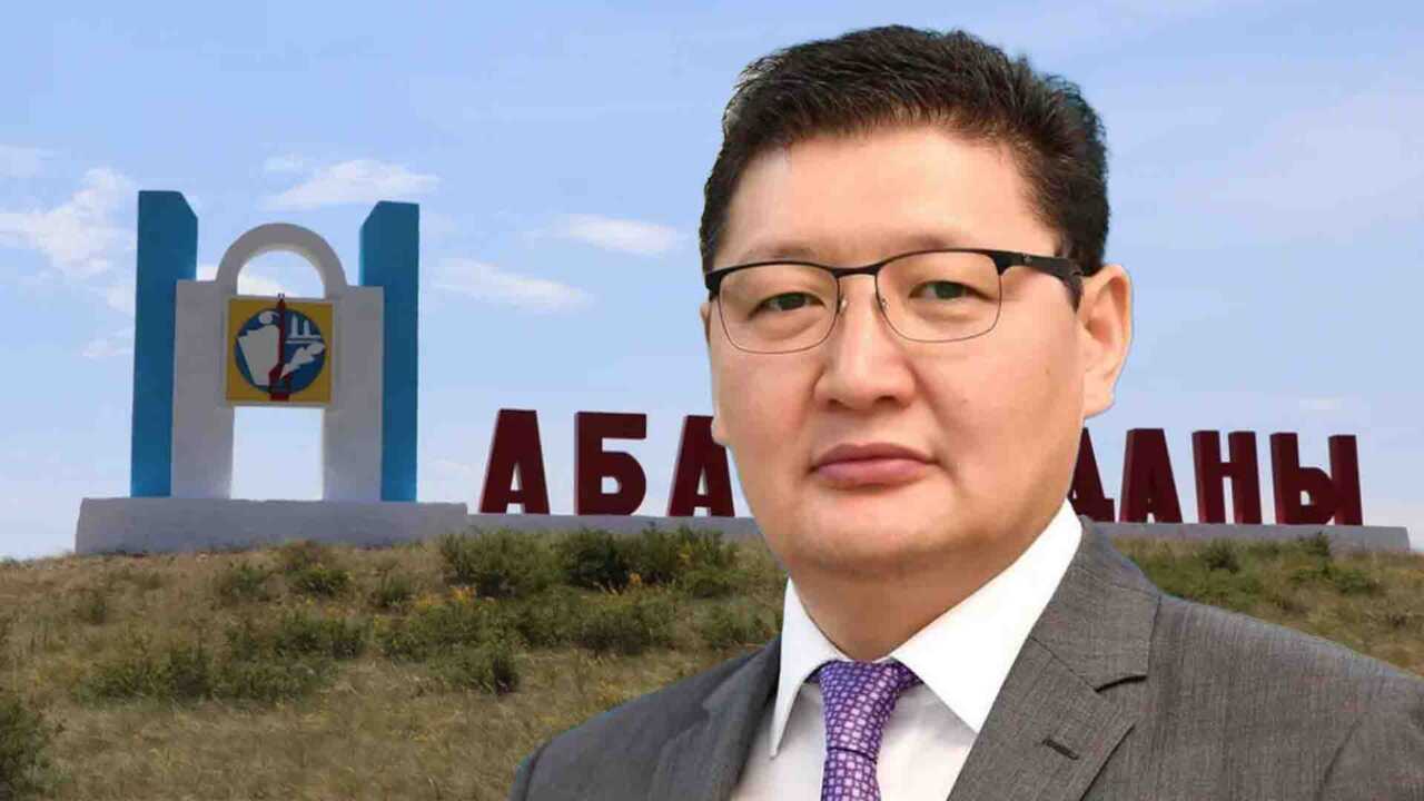 ВКонтакте желісіндегі белбеуді ұру туралы бейне