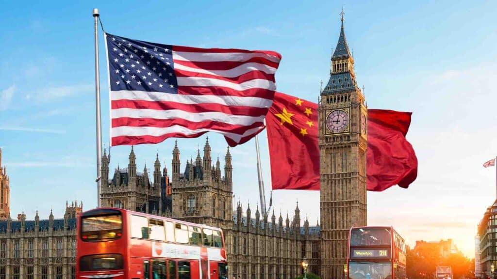 АҚШ пен Қытай делегациялары Лондонда бас қосады / коллаж: Kursiv.Media, бильд-редактор Ахтам Зиперов