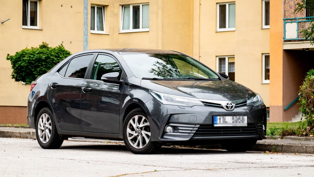 Механики признали Toyota Corolla самым надежным авто современности