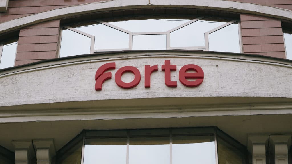 Акции ForteBank дешевеют почти на 20%
