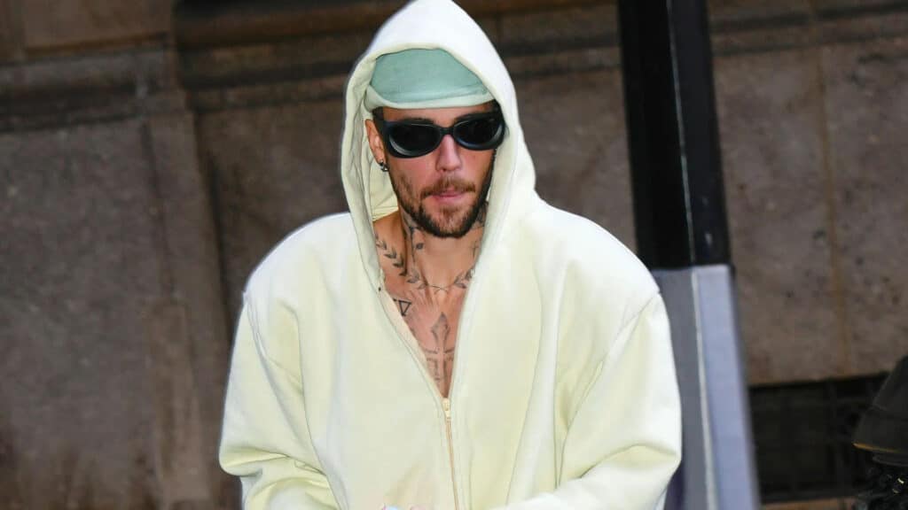 Джастин Бибер выпустил новый альбом SWAG