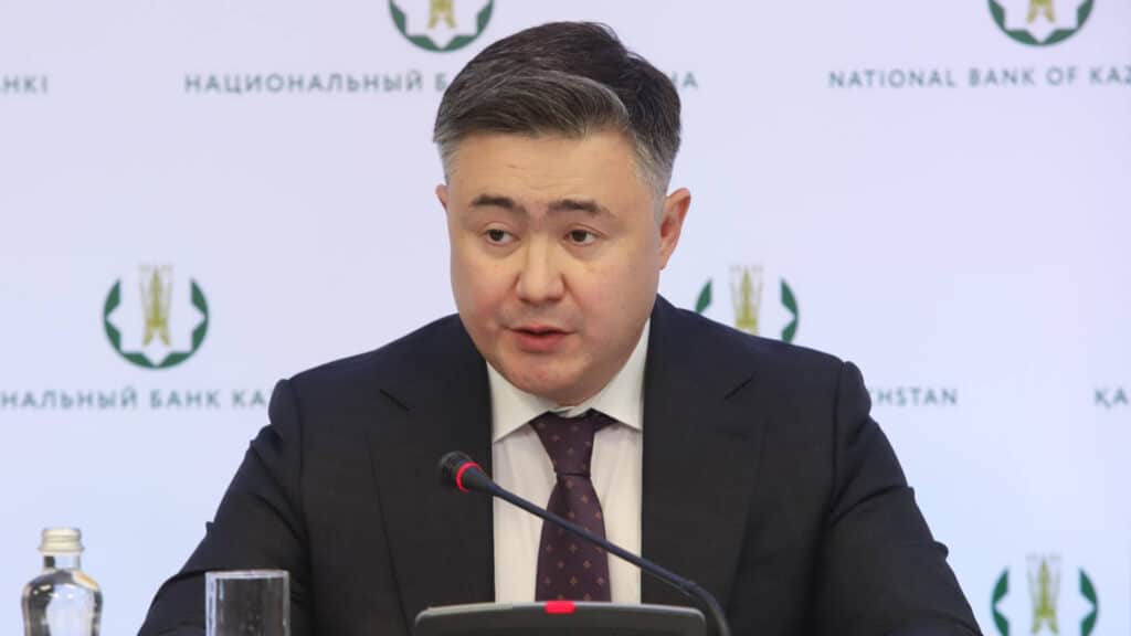 Сулейменов: «Высока вероятность, что базовая ставка не будет меняться до конца года»