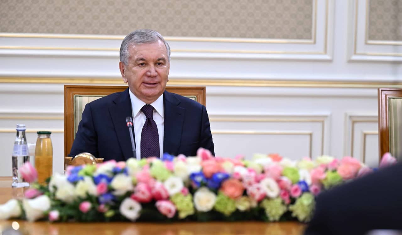 Мирзиеев Назарбаевты құттықтады