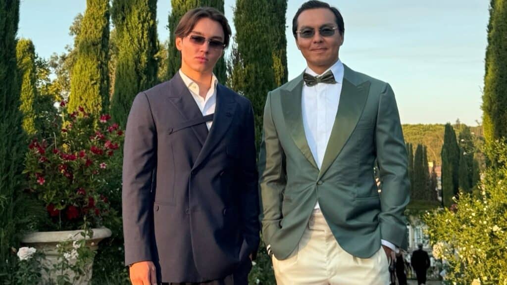 Нұрәли Әлиев пен оның ұлы Алан / фото: instagram.com/imnurali