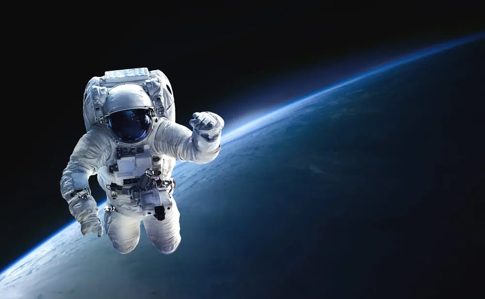 NASA Айға келер жылы айналып ұшуды, тағы бір жылдан соң қонуды көздеп отыр / фото: KursivMedia мұрағаты