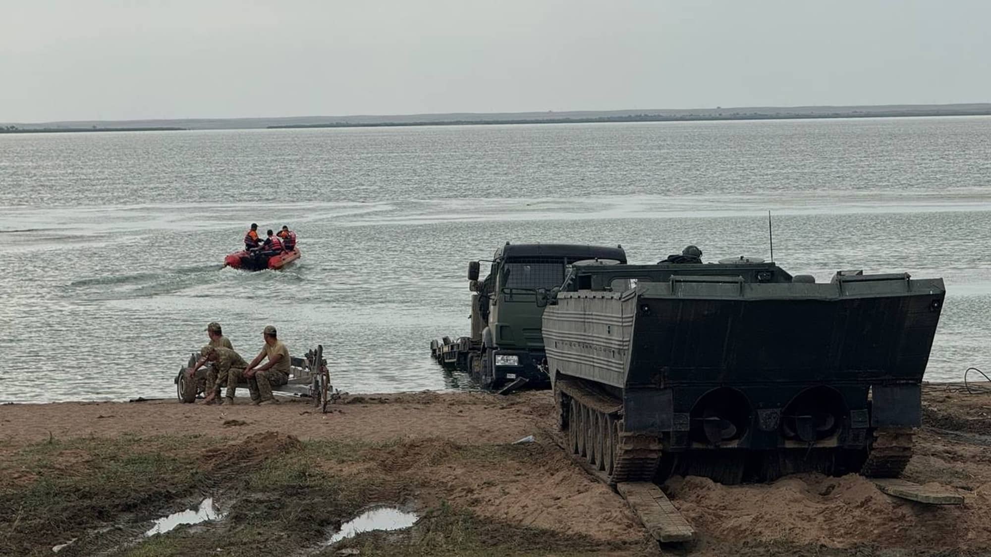 Сорбұлақтағы іздестіру операциясы / фото: Қорғаныс министрлігі