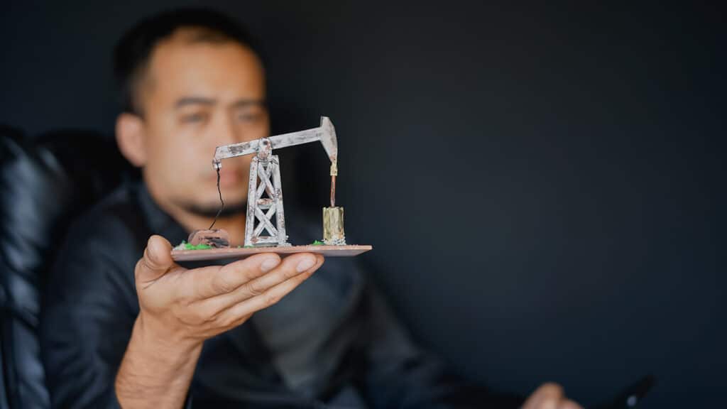 Прибыль принадлежащего гражданину КНР нефтедобытчика снизилась почти на четверть