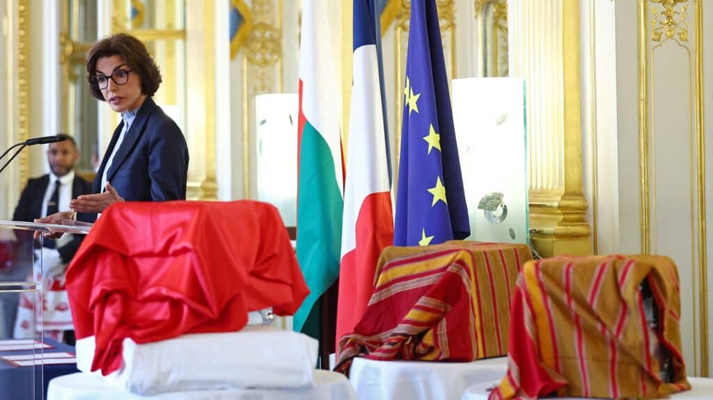 «Отарлаушымен күрескен батыр»: XIX ғасырдағы ханның бас сүйегі қайтарылды