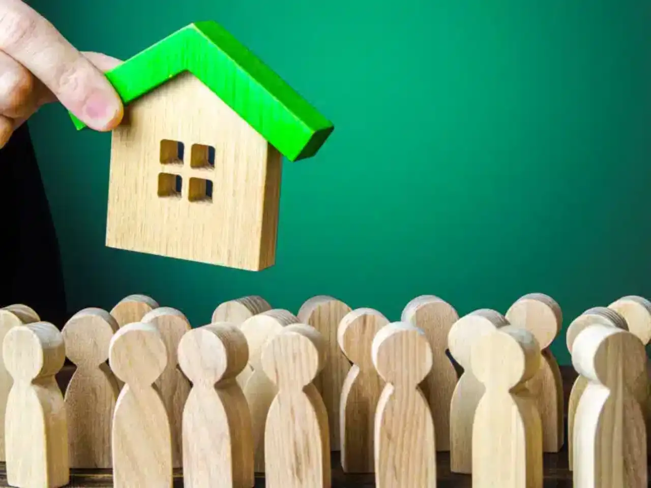 Жас әдемі жалаңаш қыздардың суреттері