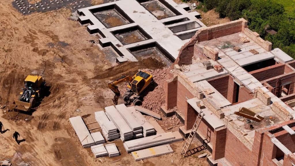 Строительную компанию обвиняют в обмане 300 астанчан на 4 млрд тенге