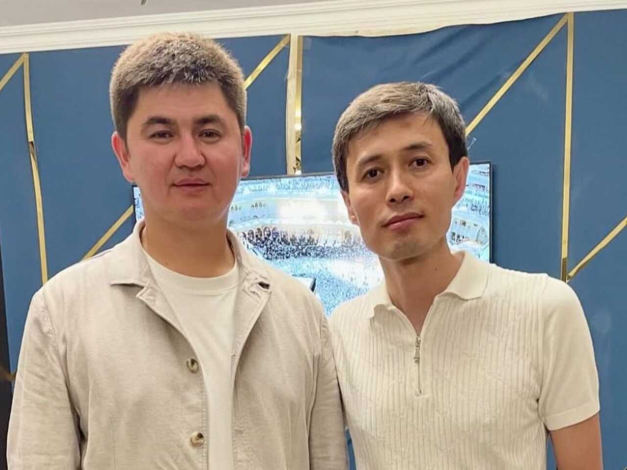 Армян порно аудармасы Өте сексуалды шорттағы толық бөкселер