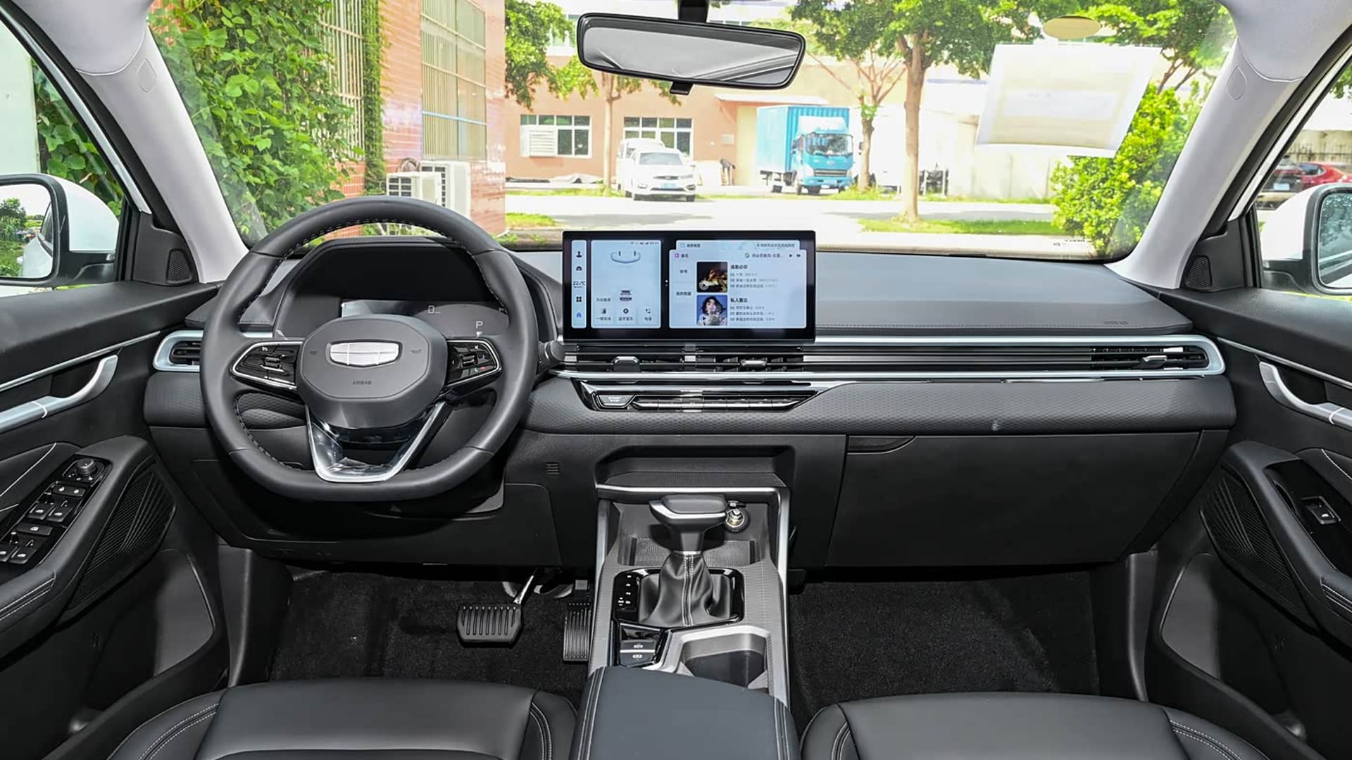 Geely Emgrand, джили эмгранд салон 