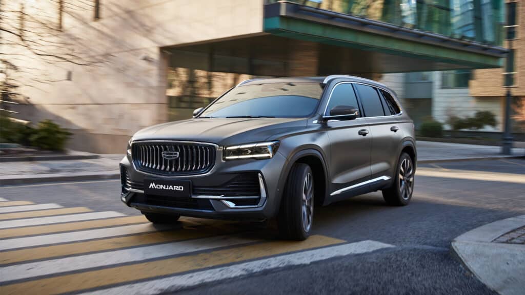 Экс-владельцы «японцев» и «корейцев» оценили Geely Monjaro с пробегом