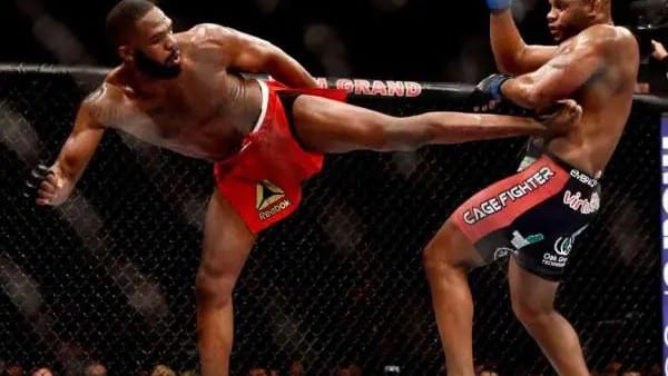 ESPN-мен UFC арасындағы келісім бес жылда 1,5 млрд доллар әкелген еді / фото: KursivMedia мұрағаты