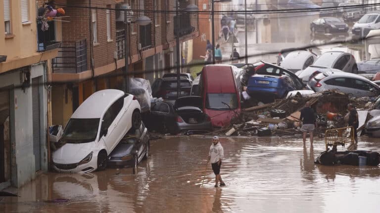 Spain teaches students to navigate climate emergencies