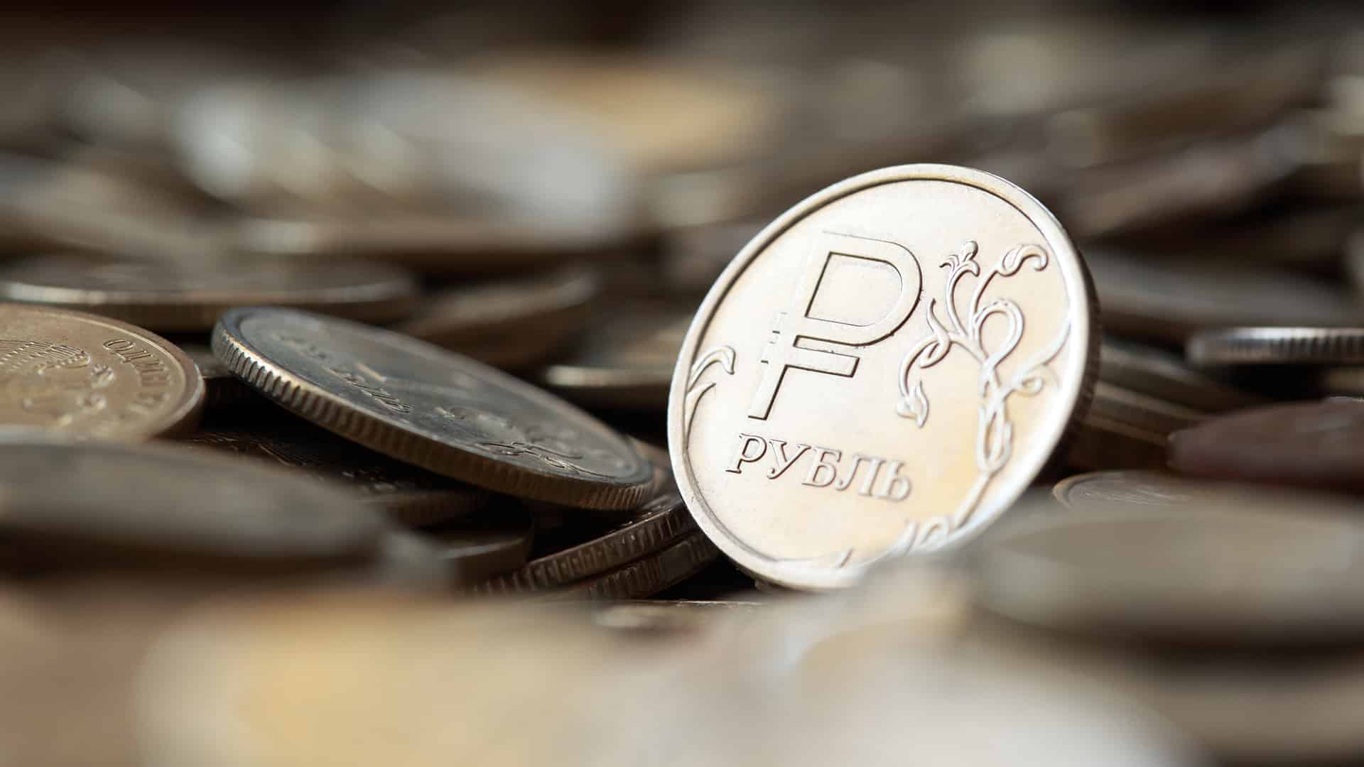 Казахстанцы покупают рубль