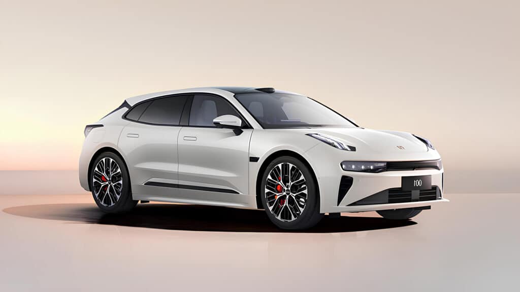 Новый Zeekr 001 стал мощнее почти в два раза