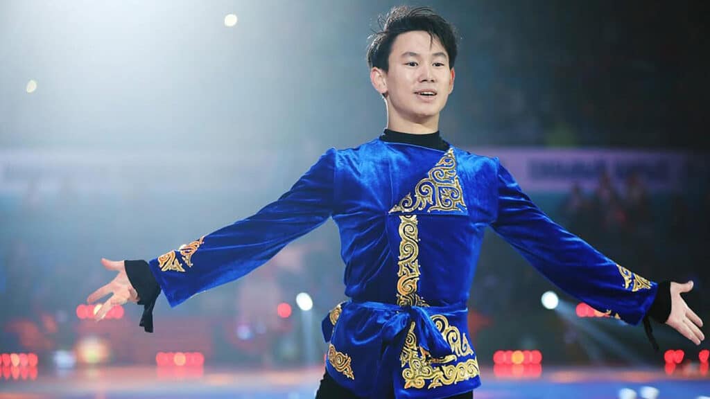 instagram.com/denisten_official, бильд-редактор: Дина Карамчакова