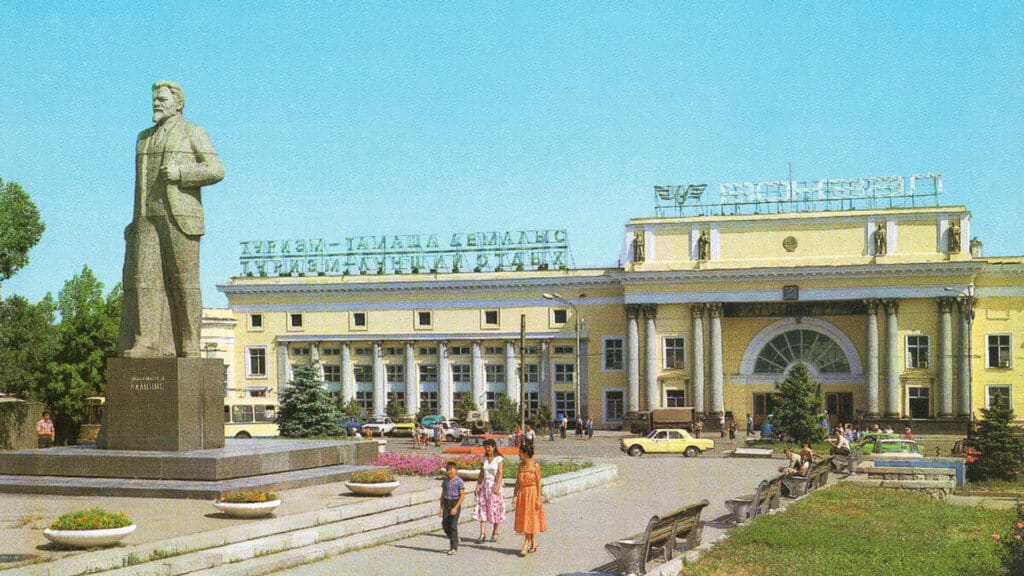 sovietpostcards.org