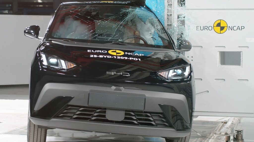 Популярный хэтчбек BYD получил пять звезд за безопасность