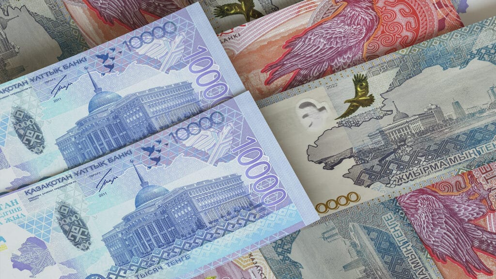 Ликвидируемые в Казахстане банки должны еще 48 млрд тенге