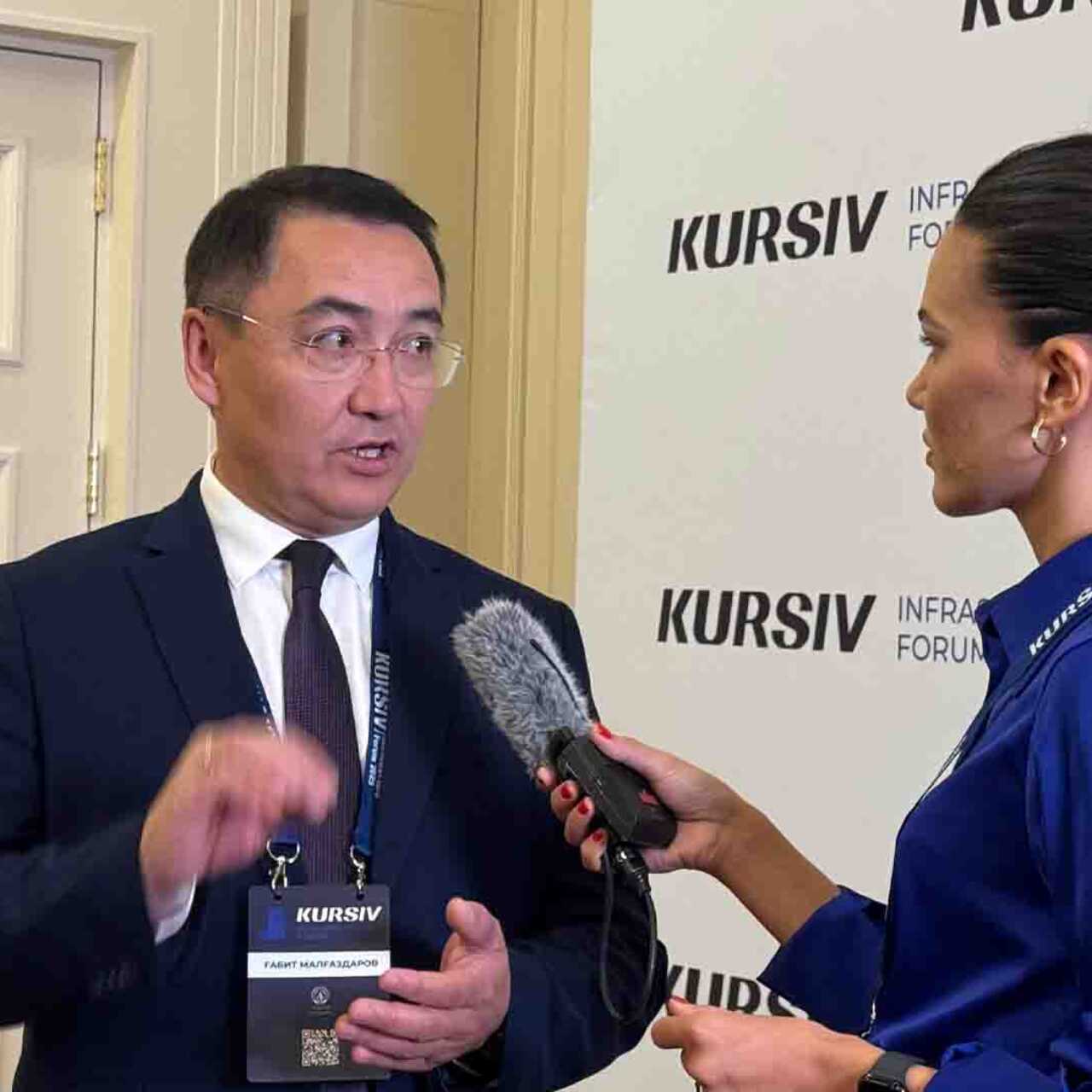 Ақ шұлықпен блят