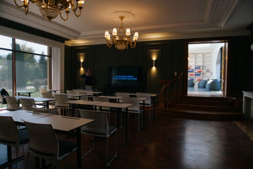 Кто мог подарить роскошный особняк филиалу New York Film Academy в РК