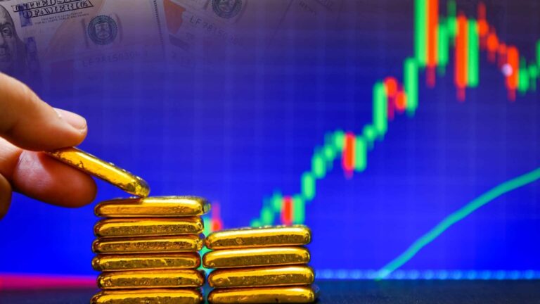 Gold hits record high amid safe-haven demand