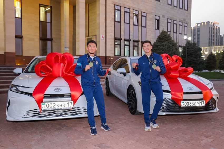 Мас қыздардың жеке порно мұрағаты