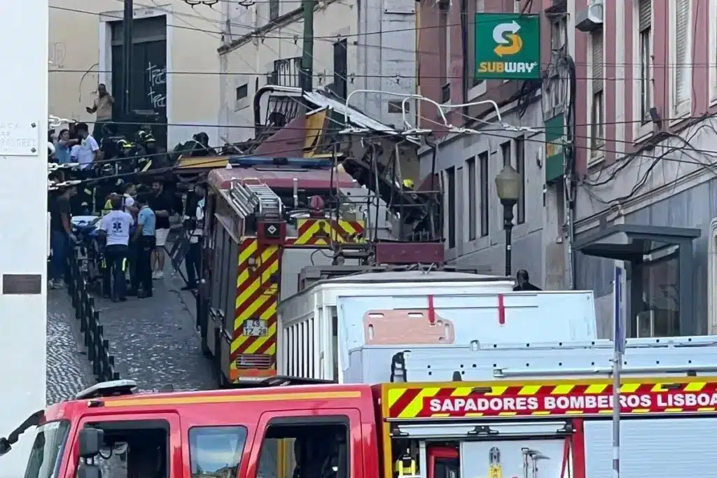 Lisbon, funicular, crash