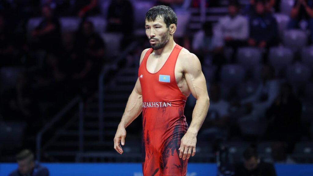 Демеу Жадраев уступил японцу Нао Кусаке в четвертьфинале чемпионата мира по борьбе в Хорватии