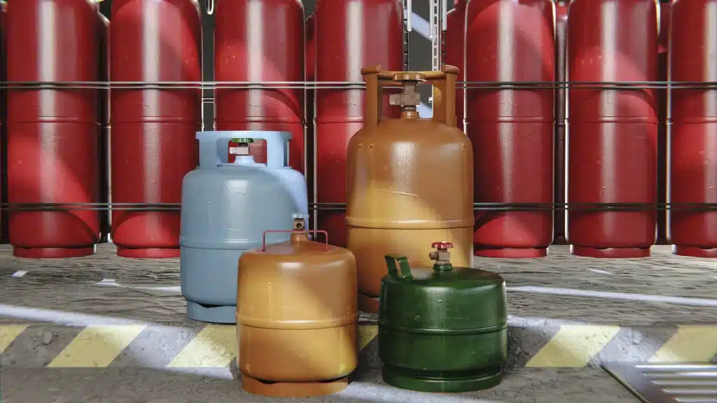 Три газовых баллона в Астане не взорвались благодаря пожарным