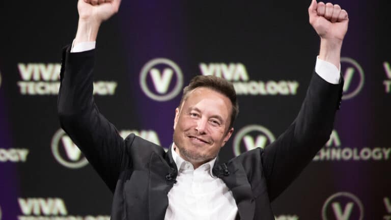 Elon Musk becomes first person to reach $500 billion net worth